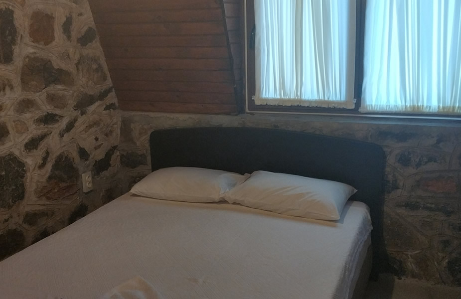 Taş Ev Yatak Odası